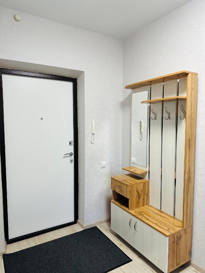 1 Комнатная Драмтеатр 1Bedroom Apartment Ust-Kamenogorsk ภายนอก รูปภาพ