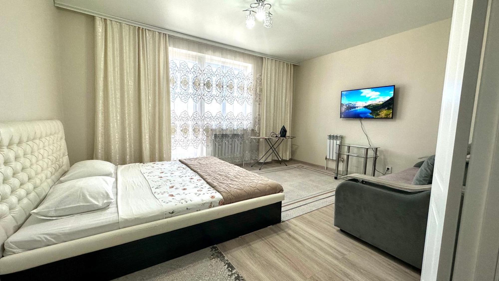 1 Комнатная Драмтеатр 1Bedroom Apartment Ust-Kamenogorsk ภายนอก รูปภาพ